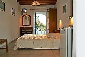 Elena Hotel *